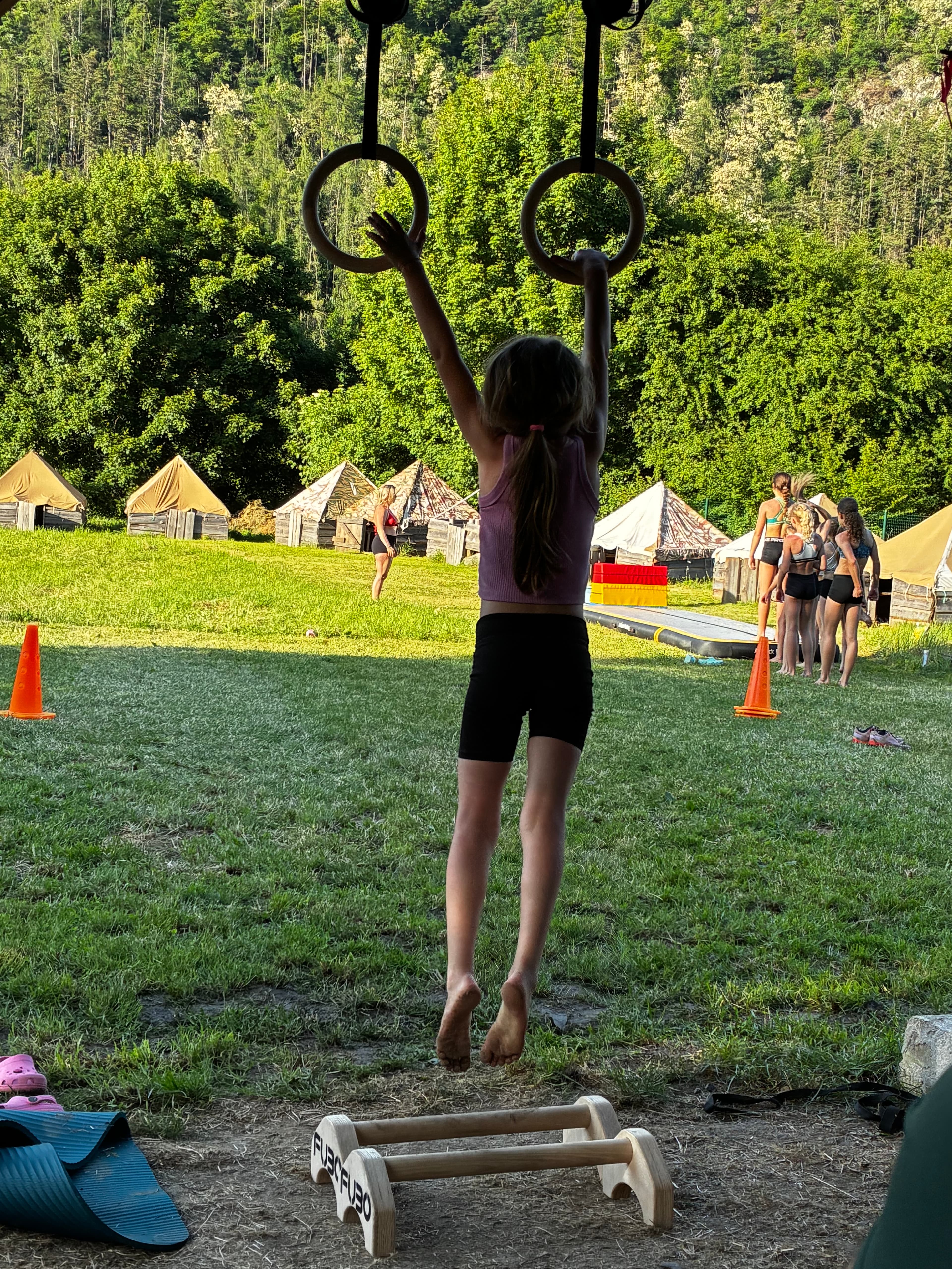 Sportovní akrobatické kempy u Berounky 1